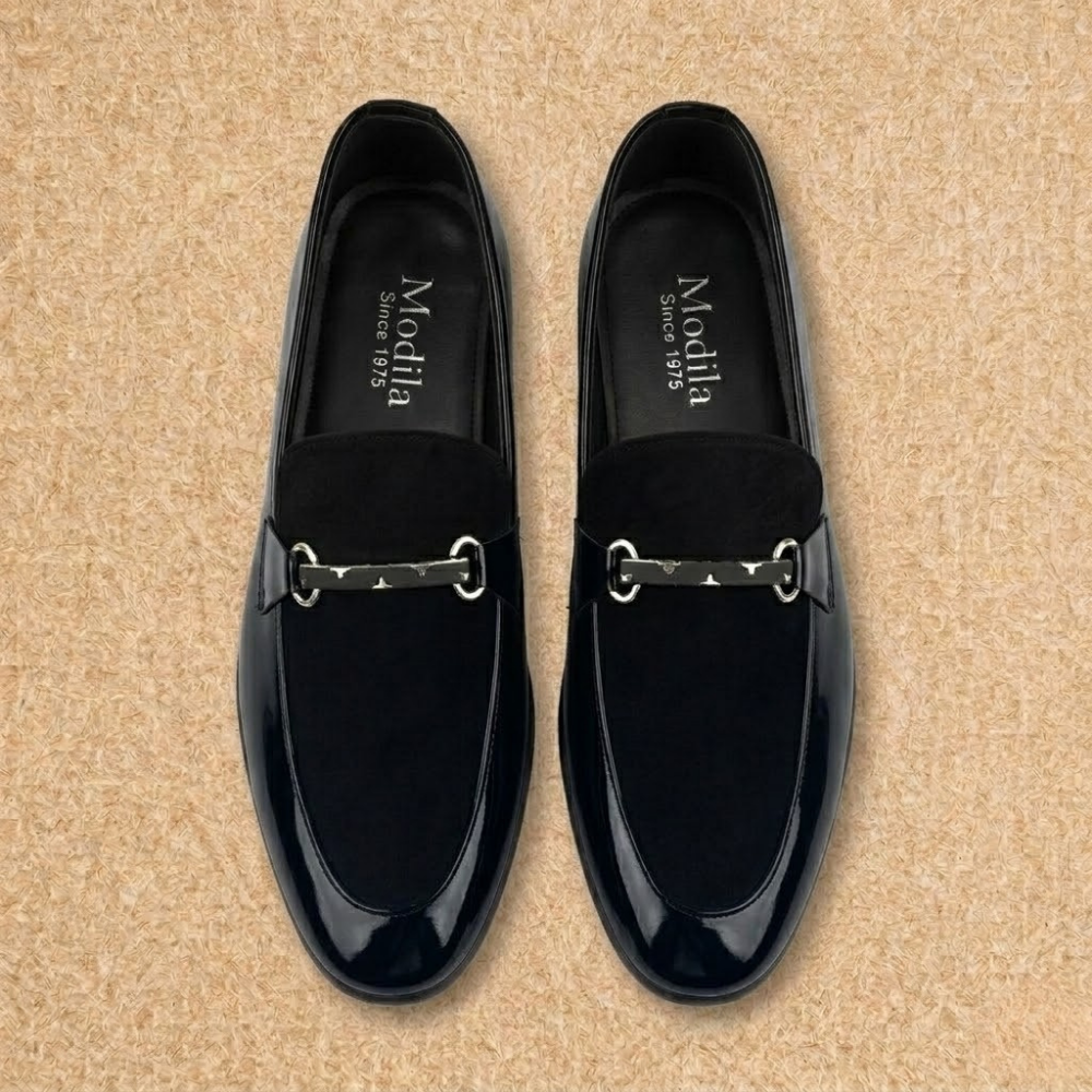 VANTAGE-BLACK