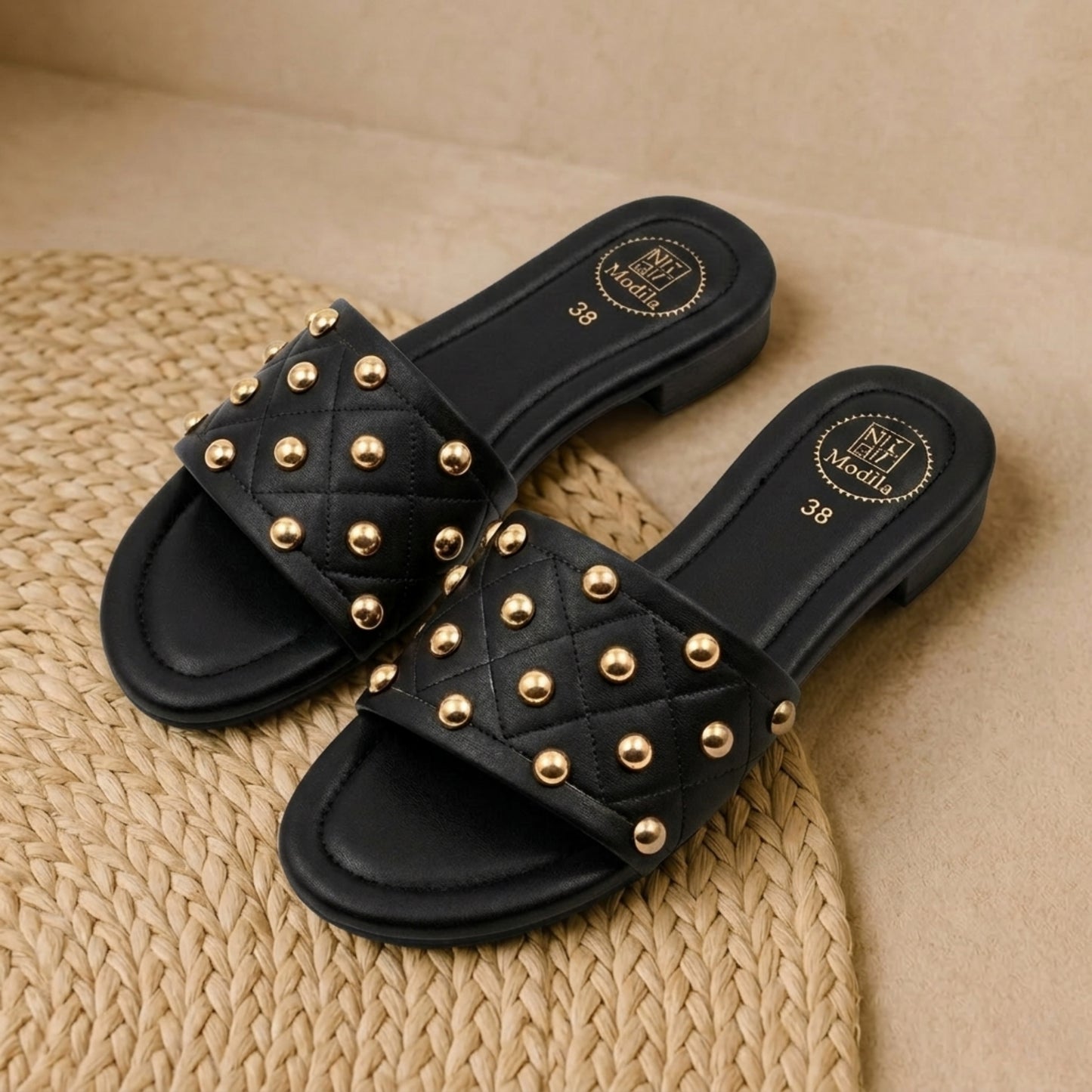 STUD-BLACK