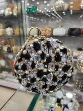 Round shape fancy cluch