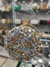 Round shape fancy cluch